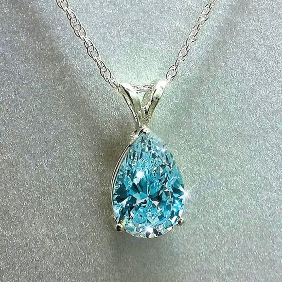 🆕❗️ 925 Silver Teardrop Shaped Gemstone Zircon Pendant Necklace - Picture 2 of 3